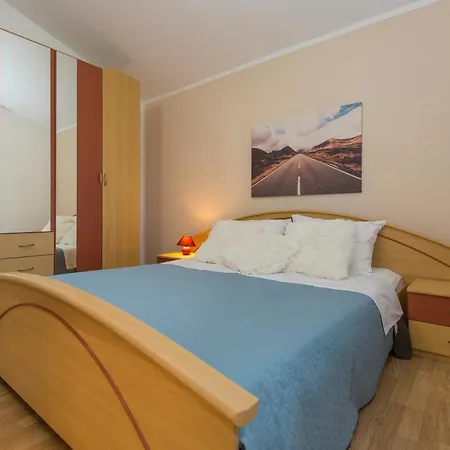 Ana Apartment